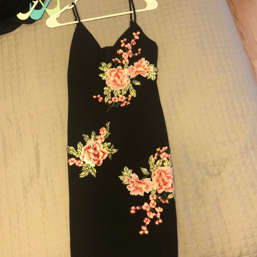 Akira dress - Picture 2 of 2